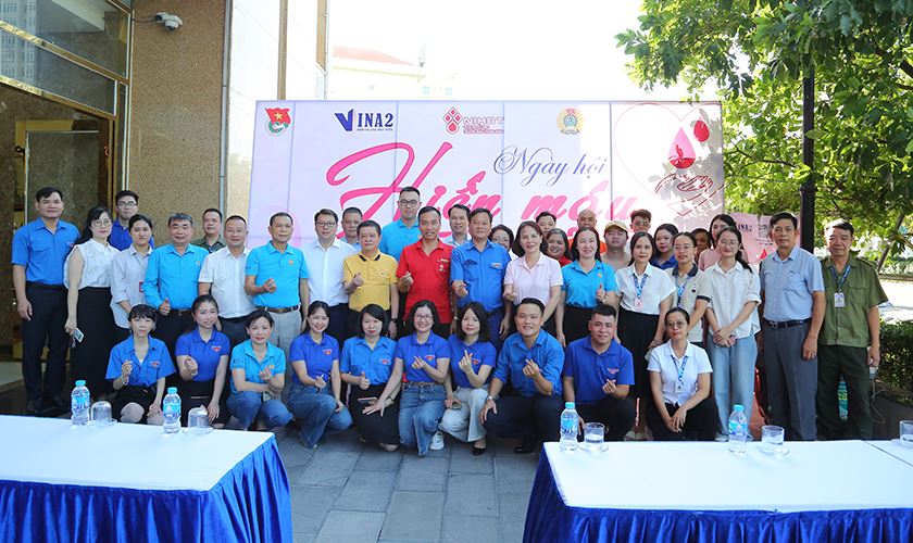 Ngày hội hiến máu VINA2 - 2025 chủ đề Trao giọt máu hồng - Gieo hy vọng sống