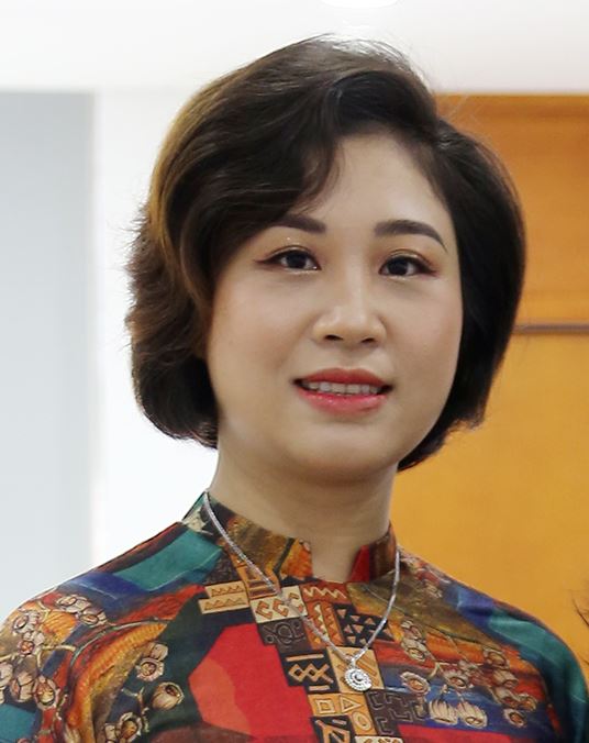 Bà Tạ Thị Dinh