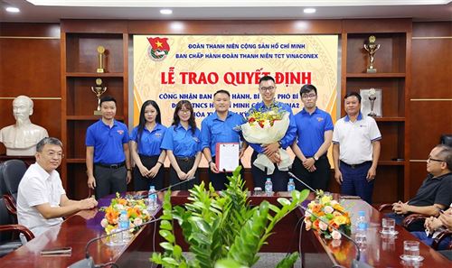 Lễ công bố vào trao quyết định công nhận BCH,  Bí thư, Phó bí thư ĐTN VINA2 nhiệm kỳ 2025 – 2030